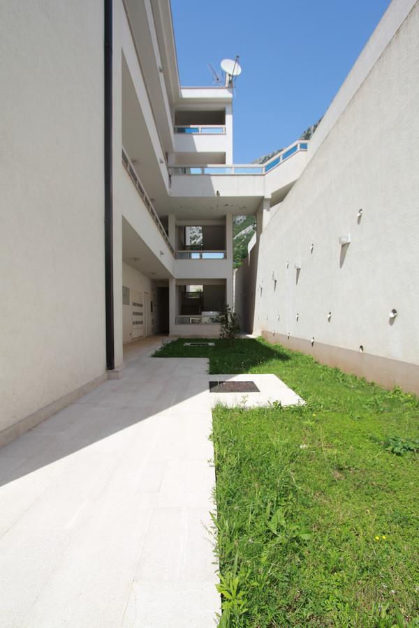 Adriatic Pearl Apartments Cattaro Esterno foto